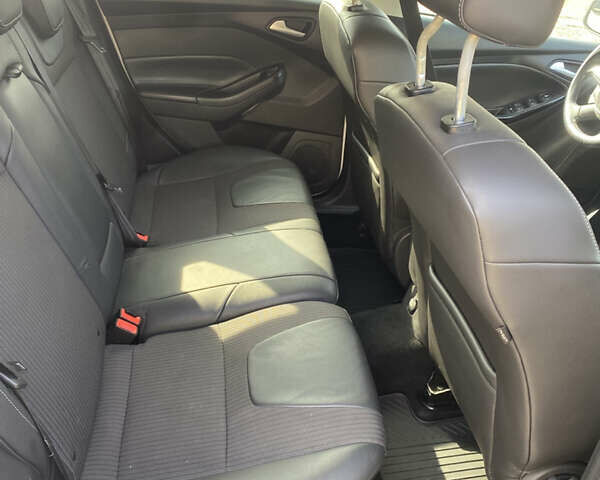 Белый Форд Фокус, объемом двигателя 0 л и пробегом 115 тыс. км за 7200 $, фото 9 на Automoto.ua