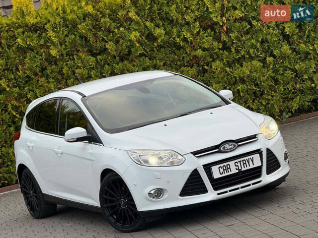 Білий Форд Фокус, об'ємом двигуна 1.6 л та пробігом 227 тис. км за 8600 $, фото 2 на Automoto.ua