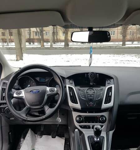 Белый Форд Фокус, объемом двигателя 1 л и пробегом 122 тыс. км за 6800 $, фото 21 на Automoto.ua