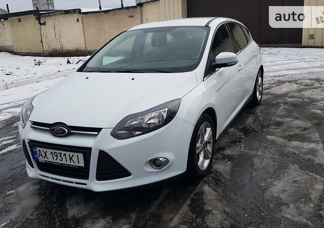 Белый Форд Фокус, объемом двигателя 1 л и пробегом 122 тыс. км за 6800 $, фото 2 на Automoto.ua