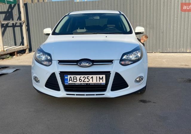 Белый Форд Фокус, объемом двигателя 1 л и пробегом 230 тыс. км за 6000 $, фото 1 на Automoto.ua