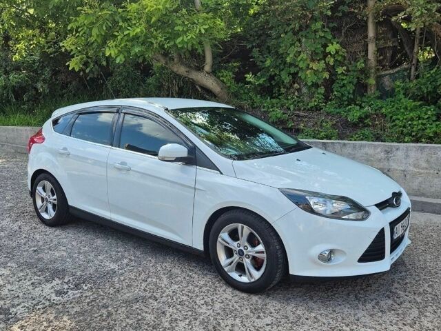 Білий Форд Фокус, об'ємом двигуна 1 л та пробігом 98 тис. км за 7700 $, фото 2 на Automoto.ua
