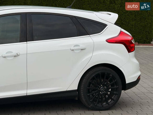 Білий Форд Фокус, об'ємом двигуна 1.6 л та пробігом 227 тис. км за 8600 $, фото 9 на Automoto.ua