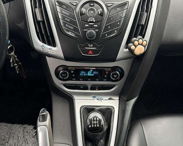 Білий Форд Фокус, об'ємом двигуна 1 л та пробігом 160 тис. км за 5990 $, фото 21 на Automoto.ua