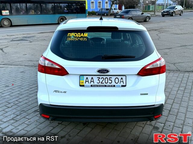 Білий Форд Фокус, об'ємом двигуна 1 л та пробігом 180 тис. км за 5850 $, фото 4 на Automoto.ua