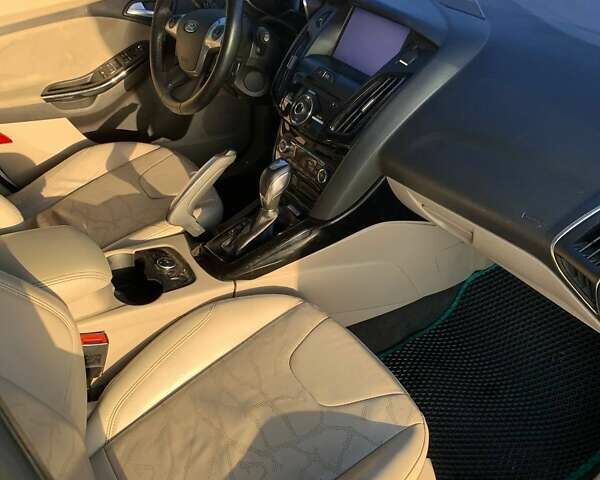 Белый Форд Фокус, объемом двигателя 0 л и пробегом 110 тыс. км за 6400 $, фото 4 на Automoto.ua