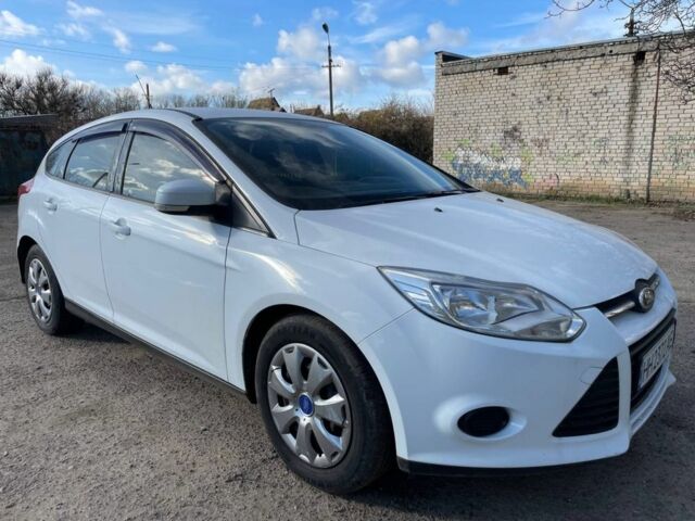 Белый Форд Фокус, объемом двигателя 1 л и пробегом 118 тыс. км за 5500 $, фото 5 на Automoto.ua