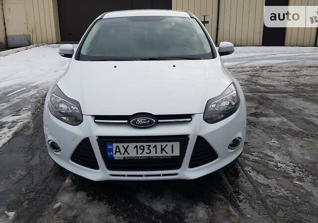 Белый Форд Фокус, объемом двигателя 1 л и пробегом 122 тыс. км за 6800 $, фото 1 на Automoto.ua