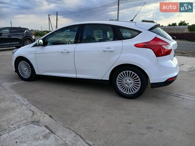 Белый Форд Фокус, объемом двигателя 1 л и пробегом 205 тыс. км за 5600 $, фото 3 на Automoto.ua