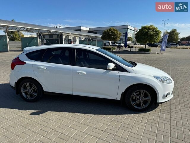 Білий Форд Фокус, об'ємом двигуна 1 л та пробігом 104 тис. км за 6800 $, фото 4 на Automoto.ua