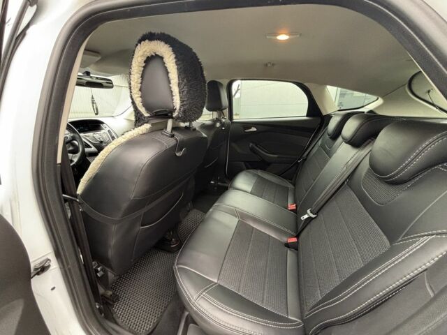 Белый Форд Фокус, объемом двигателя 1 л и пробегом 160 тыс. км за 5990 $, фото 16 на Automoto.ua