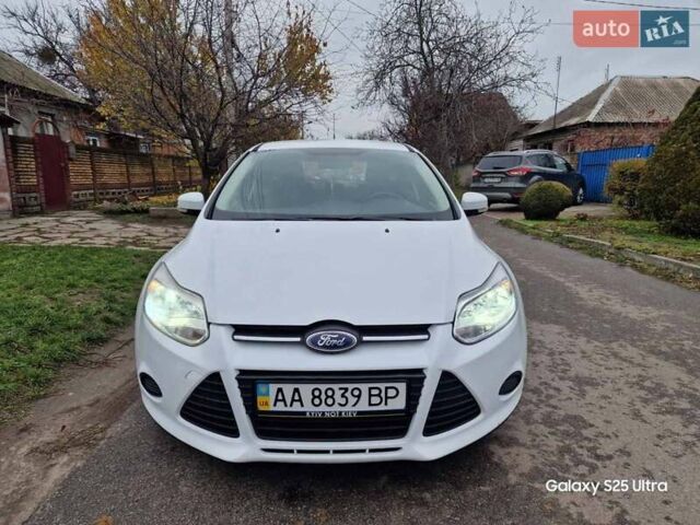 Белый Форд Фокус, объемом двигателя 1 л и пробегом 149 тыс. км за 5600 $, фото 9 на Automoto.ua