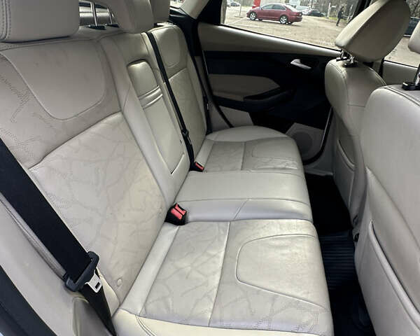 Білий Форд Фокус, об'ємом двигуна 0 л та пробігом 100 тис. км за 6500 $, фото 25 на Automoto.ua