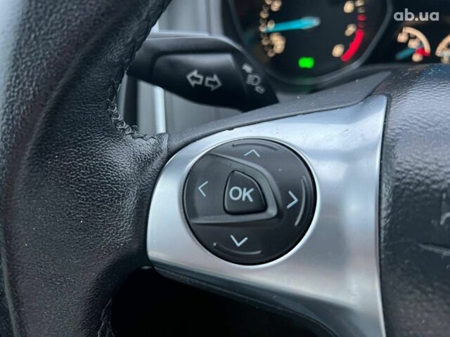 Форд Фокус 2013 в Львове на Automoto.ua Белый Форд Фокус, объемом двигателя 1 л и пробегом 290 тыс. км за 5490 $, фото 22 на Automoto.ua