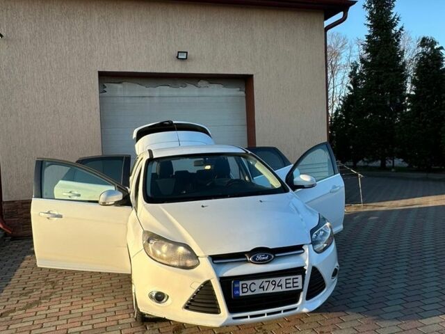 Белый Форд Фокус, объемом двигателя 1 л и пробегом 290 тыс. км за 4999 $, фото 15 на Automoto.ua