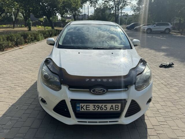 Белый Форд Фокус, объемом двигателя 1 л и пробегом 228 тыс. км за 6000 $, фото 2 на Automoto.ua