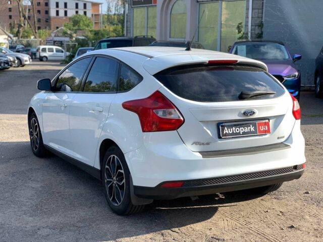 Білий Форд Фокус, об'ємом двигуна 1 л та пробігом 112 тис. км за 6984 $, фото 6 на Automoto.ua