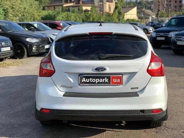 Білий Форд Фокус, об'ємом двигуна 1 л та пробігом 112 тис. км за 6984 $, фото 5 на Automoto.ua
