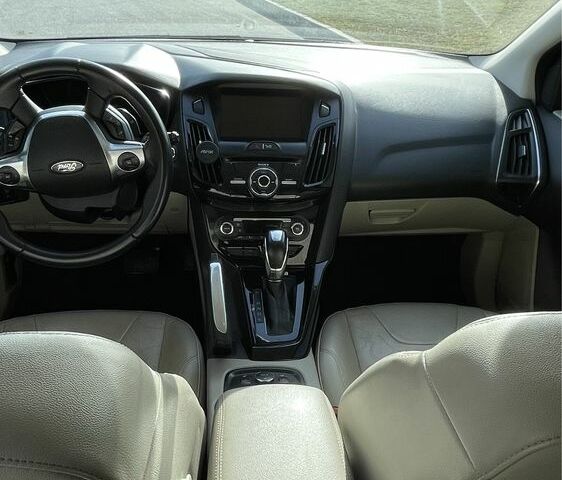 Белый Форд Фокус, объемом двигателя 0 л и пробегом 78 тыс. км за 7700 $, фото 2 на Automoto.ua