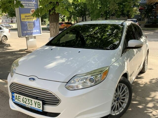 Білий Форд Фокус, об'ємом двигуна 0 л та пробігом 92 тис. км за 8190 $, фото 17 на Automoto.ua