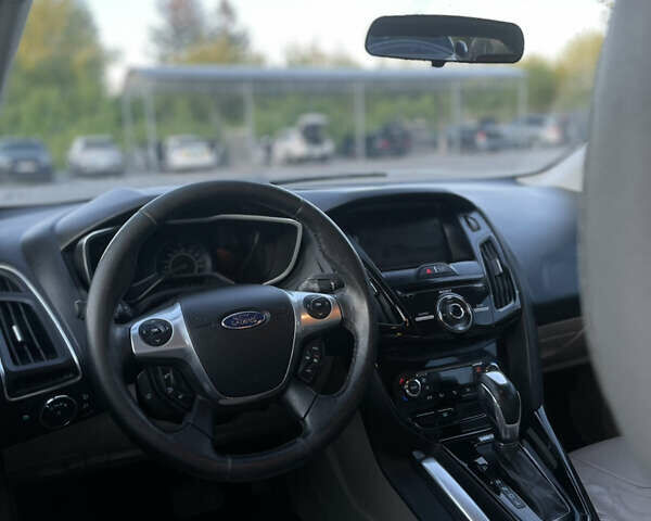 Белый Форд Фокус, объемом двигателя 0 л и пробегом 137 тыс. км за 6000 $, фото 1 на Automoto.ua