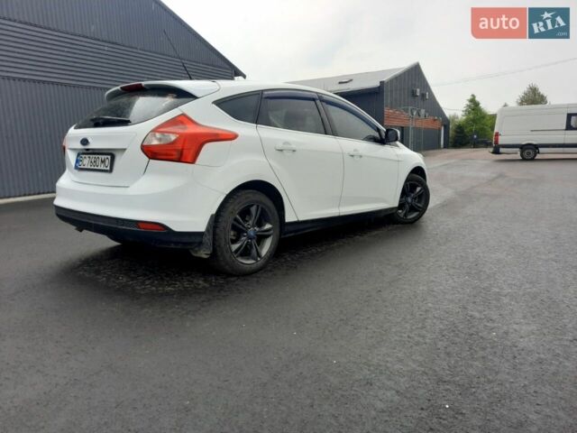 Білий Форд Фокус, об'ємом двигуна 1 л та пробігом 188 тис. км за 6600 $, фото 6 на Automoto.ua