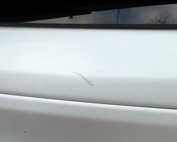 Белый Форд Фокус, объемом двигателя 1.6 л и пробегом 152 тыс. км за 7500 $, фото 14 на Automoto.ua