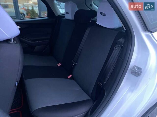 Белый Форд Фокус, объемом двигателя 2 л и пробегом 226 тыс. км за 6990 $, фото 26 на Automoto.ua