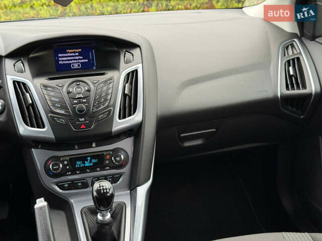 Белый Форд Фокус, объемом двигателя 1.6 л и пробегом 227 тыс. км за 8900 $, фото 35 на Automoto.ua