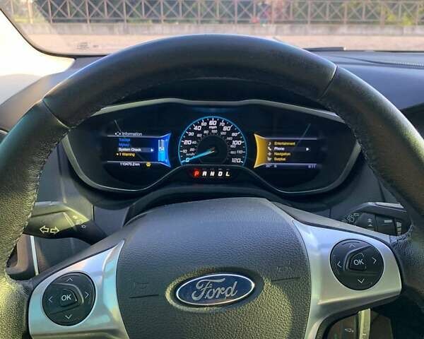 Белый Форд Фокус, объемом двигателя 0 л и пробегом 110 тыс. км за 6400 $, фото 5 на Automoto.ua