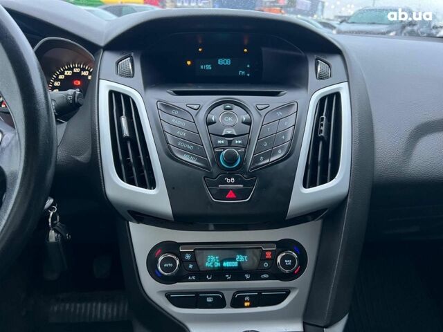 Форд Фокус 2013 в Львове на Automoto.ua Белый Форд Фокус, объемом двигателя 1 л и пробегом 290 тыс. км за 5490 $, фото 25 на Automoto.ua