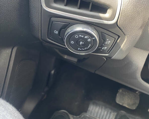 Белый Форд Фокус, объемом двигателя 0 л и пробегом 115 тыс. км за 7200 $, фото 17 на Automoto.ua