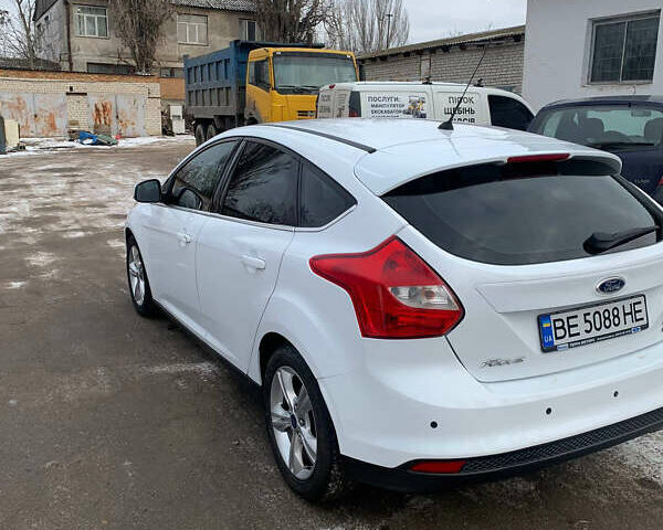 Білий Форд Фокус, об'ємом двигуна 1.6 л та пробігом 90 тис. км за 8500 $, фото 5 на Automoto.ua