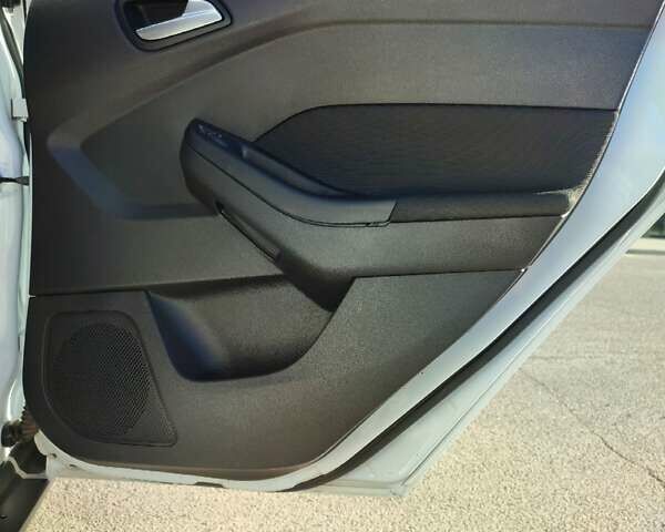 Белый Форд Фокус, объемом двигателя 1 л и пробегом 166 тыс. км за 6300 $, фото 12 на Automoto.ua