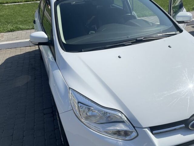 Белый Форд Фокус, объемом двигателя 1.6 л и пробегом 123 тыс. км за 7000 $, фото 4 на Automoto.ua