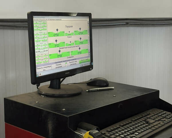 Белый Форд Фокус, объемом двигателя 1.6 л и пробегом 219 тыс. км за 10000 $, фото 14 на Automoto.ua