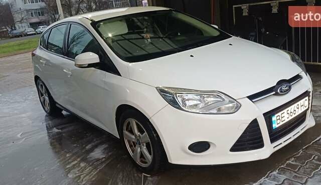 Білий Форд Фокус, об'ємом двигуна 1 л та пробігом 285 тис. км за 6400 $, фото 1 на Automoto.ua