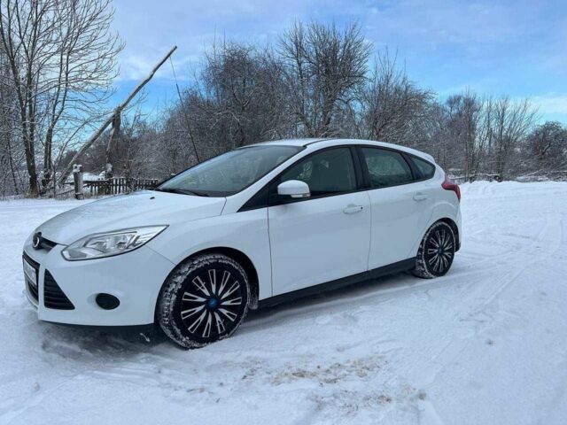 Белый Форд Фокус, объемом двигателя 1.6 л и пробегом 225 тыс. км за 8500 $, фото 10 на Automoto.ua