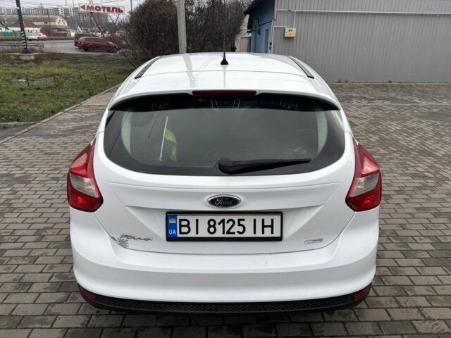 Белый Форд Фокус, объемом двигателя 1 л и пробегом 160 тыс. км за 5990 $, фото 7 на Automoto.ua
