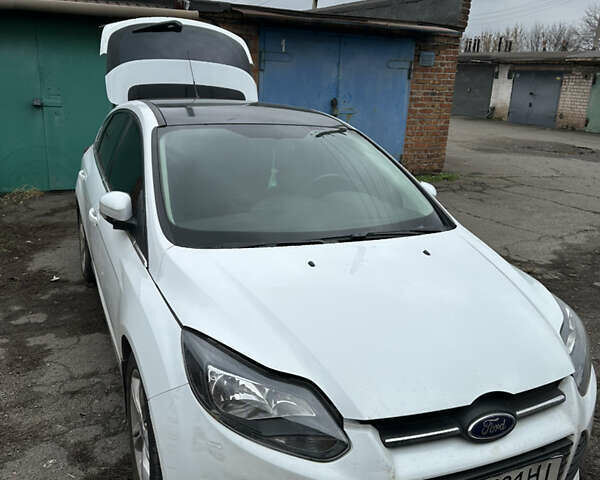 Белый Форд Фокус, объемом двигателя 1 л и пробегом 58 тыс. км за 7300 $, фото 2 на Automoto.ua