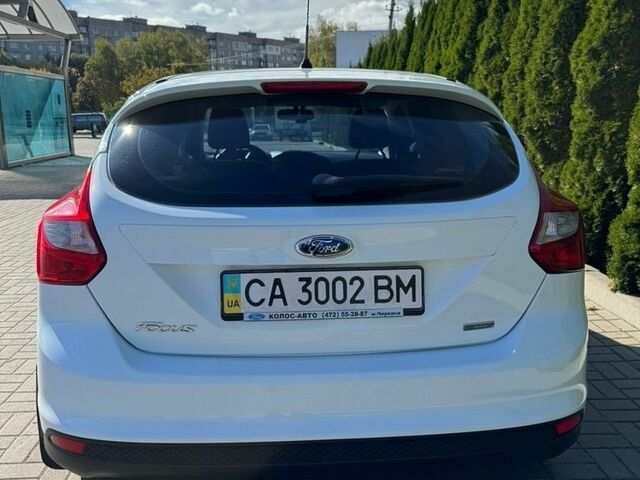 Білий Форд Фокус, об'ємом двигуна 1 л та пробігом 104 тис. км за 6800 $, фото 5 на Automoto.ua