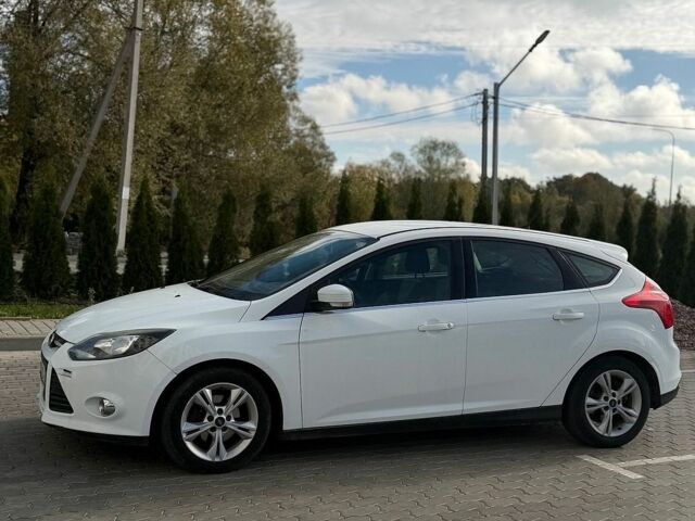 Белый Форд Фокус, объемом двигателя 1 л и пробегом 211 тыс. км за 6000 $, фото 2 на Automoto.ua