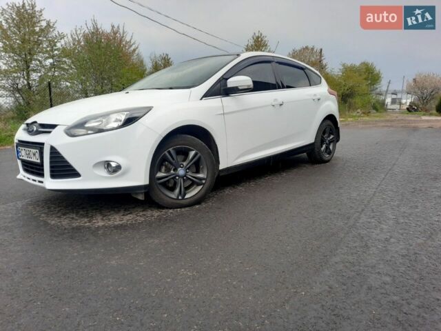 Білий Форд Фокус, об'ємом двигуна 1 л та пробігом 188 тис. км за 6600 $, фото 4 на Automoto.ua
