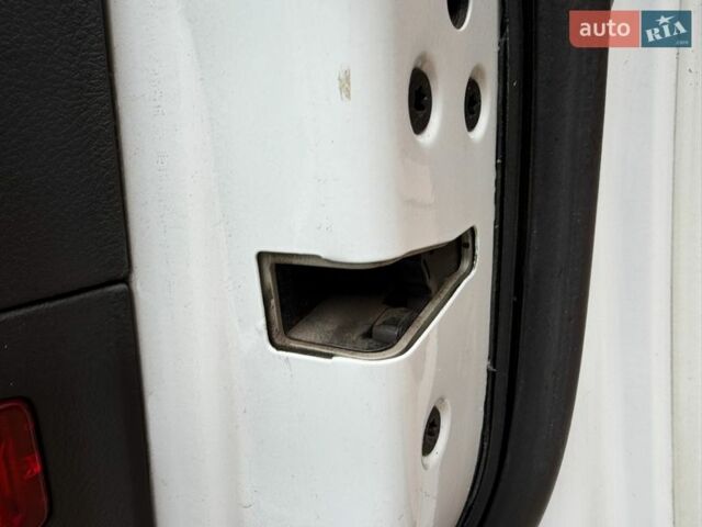 Білий Форд Фокус, об'ємом двигуна 1 л та пробігом 173 тис. км за 6333 $, фото 22 на Automoto.ua