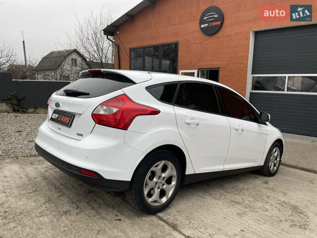 Белый Форд Фокус, объемом двигателя 1.56 л и пробегом 260 тыс. км за 7399 $, фото 5 на Automoto.ua