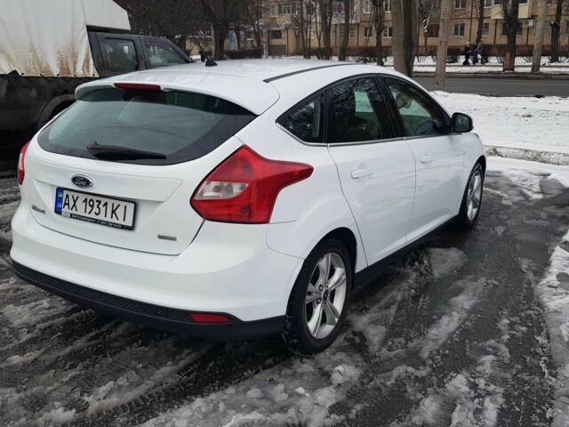 Білий Форд Фокус, об'ємом двигуна 1 л та пробігом 120 тис. км за 6500 $, фото 7 на Automoto.ua