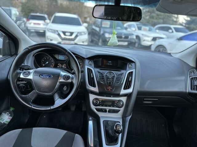 Белый Форд Фокус, объемом двигателя 1 л и пробегом 164 тыс. км за 5700 $, фото 10 на Automoto.ua