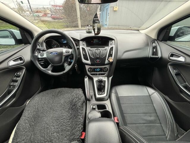 Белый Форд Фокус, объемом двигателя 1 л и пробегом 160 тыс. км за 5990 $, фото 19 на Automoto.ua