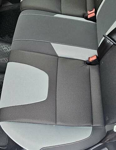 Білий Форд Фокус, об'ємом двигуна 1.6 л та пробігом 180 тис. км за 7700 $, фото 15 на Automoto.ua