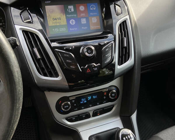 Білий Форд Фокус, об'ємом двигуна 1 л та пробігом 244 тис. км за 5650 $, фото 13 на Automoto.ua